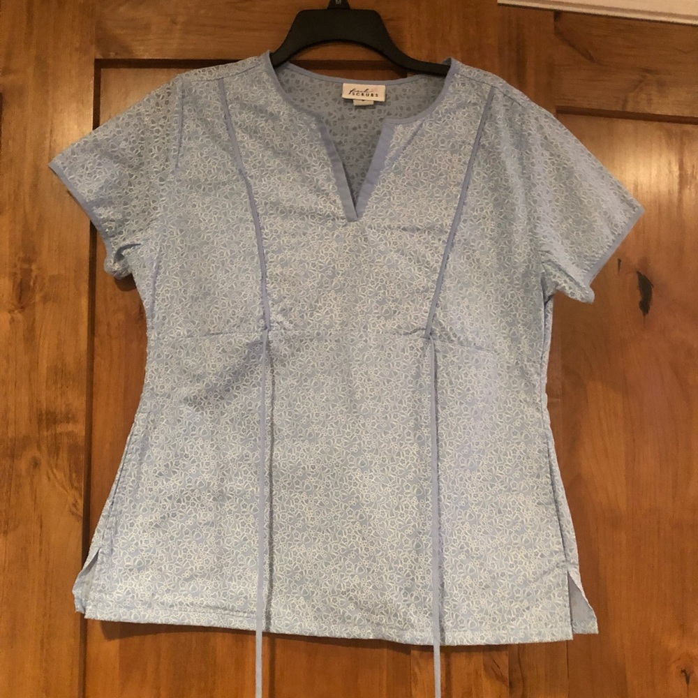 Fresh Scrubs brand floral scrub top size medium.